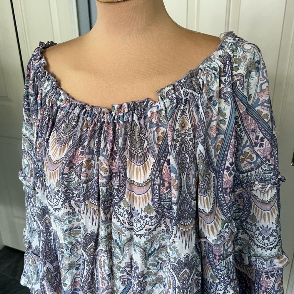 Zac & Rachel Woman Size‎ 1X Paisley Floral Blouse Ruffle Tiered Bell Sleeve - Picture 2 of 9